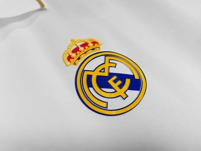 11/12 Real Madrid Home Kit (Long Sleeve)