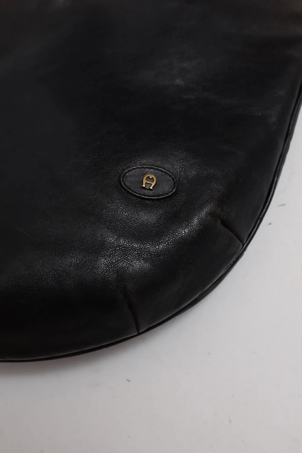 AIGNER BLACK BUCKET LEATHER VINTAGE BAG