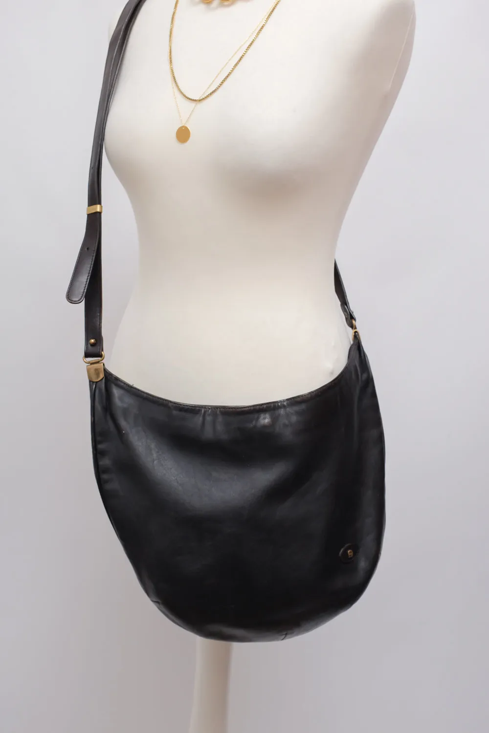 AIGNER BLACK BUCKET LEATHER VINTAGE BAG