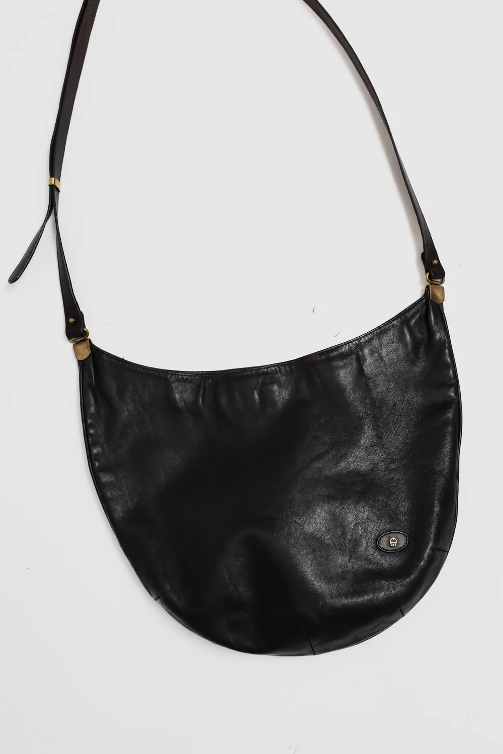 AIGNER BLACK BUCKET LEATHER VINTAGE BAG