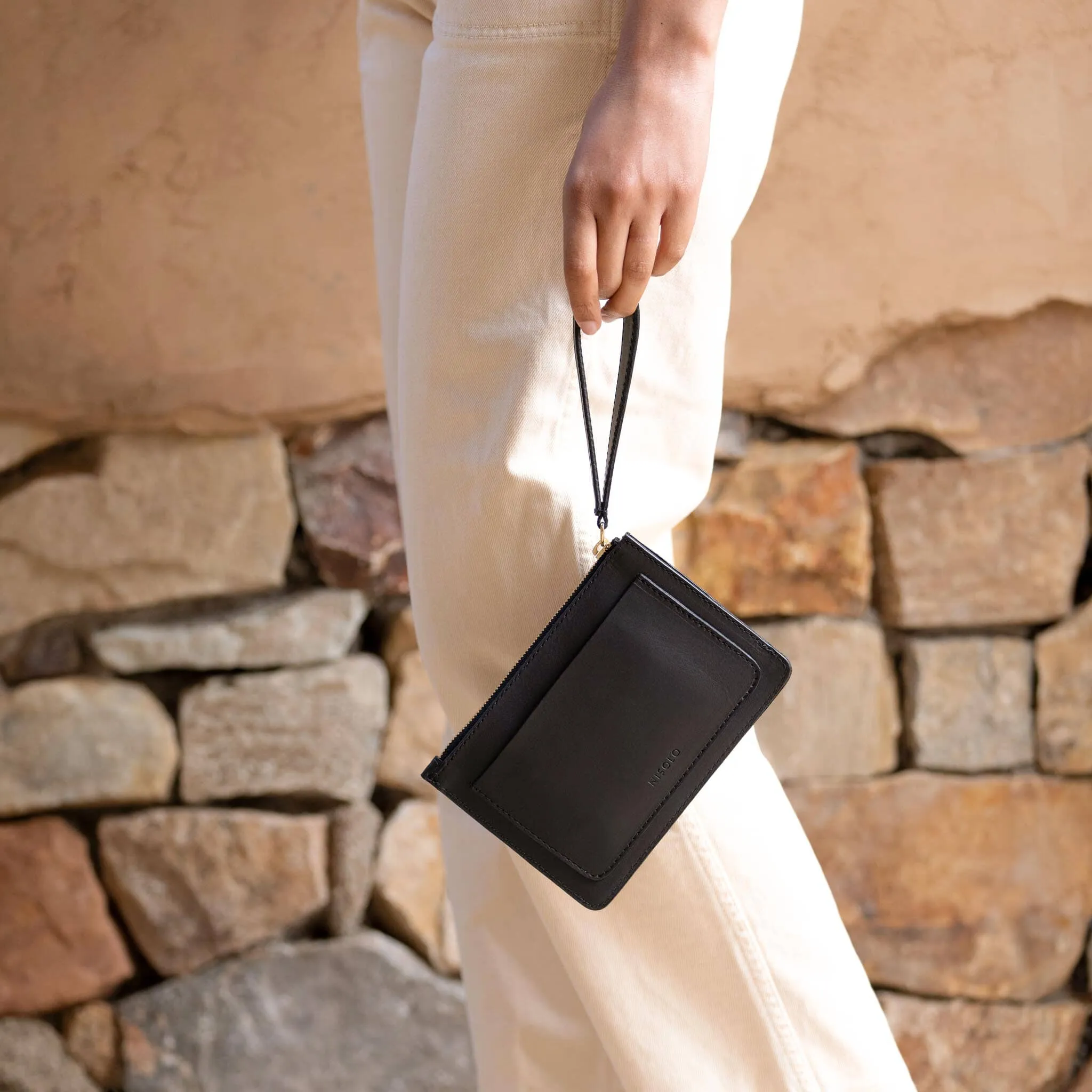 Go-To Wristlet Clutch Black