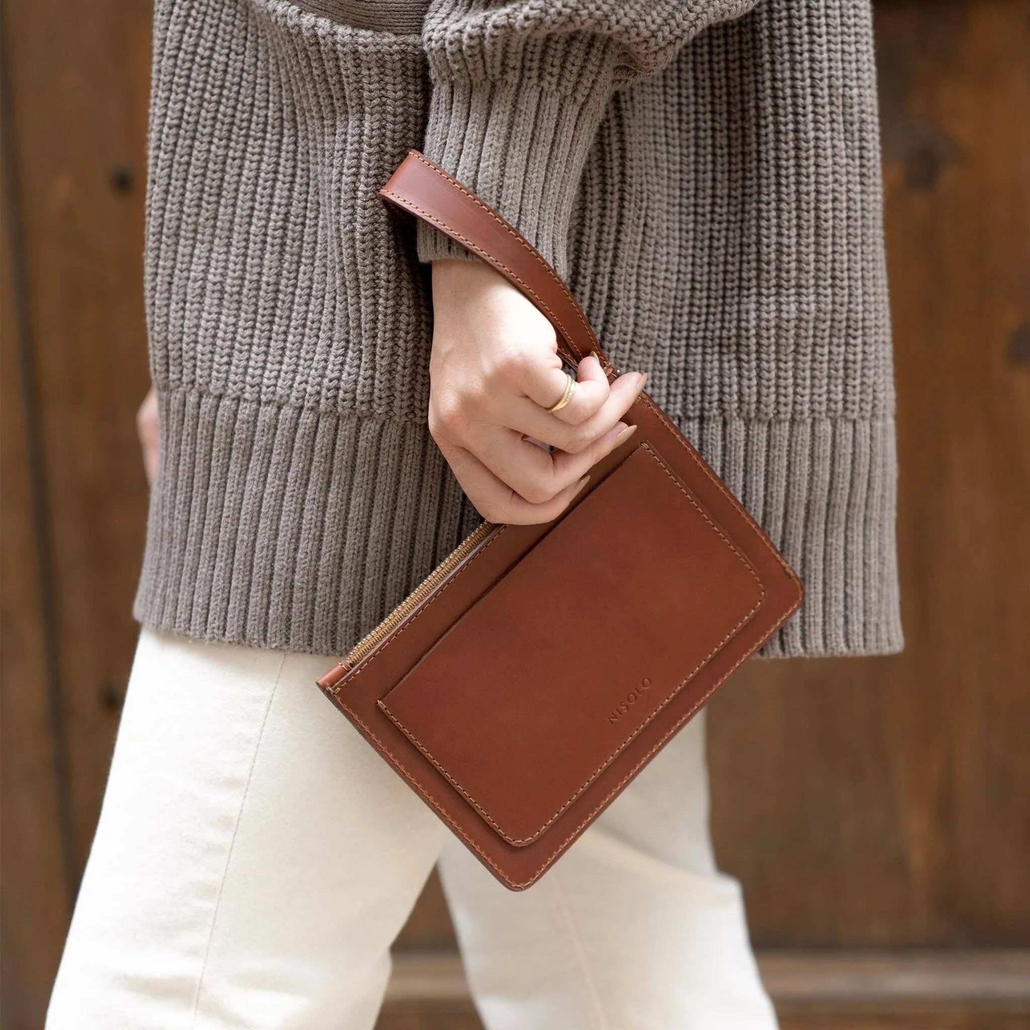 Go-To Wristlet Clutch Brandy