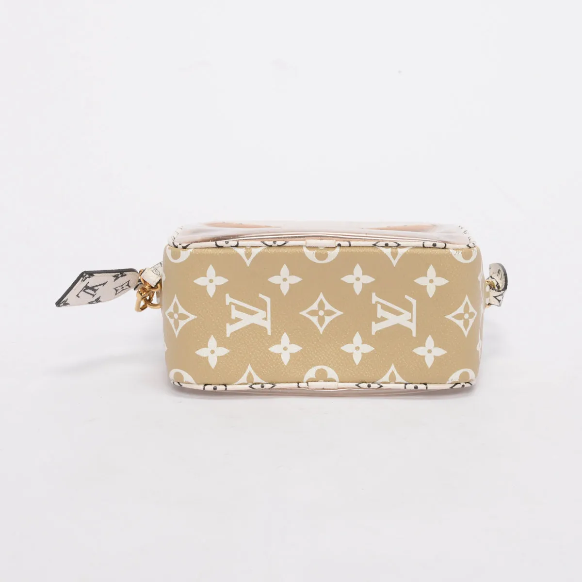 Louis Vuitton Khaki Monogram Giant Beach Pouch