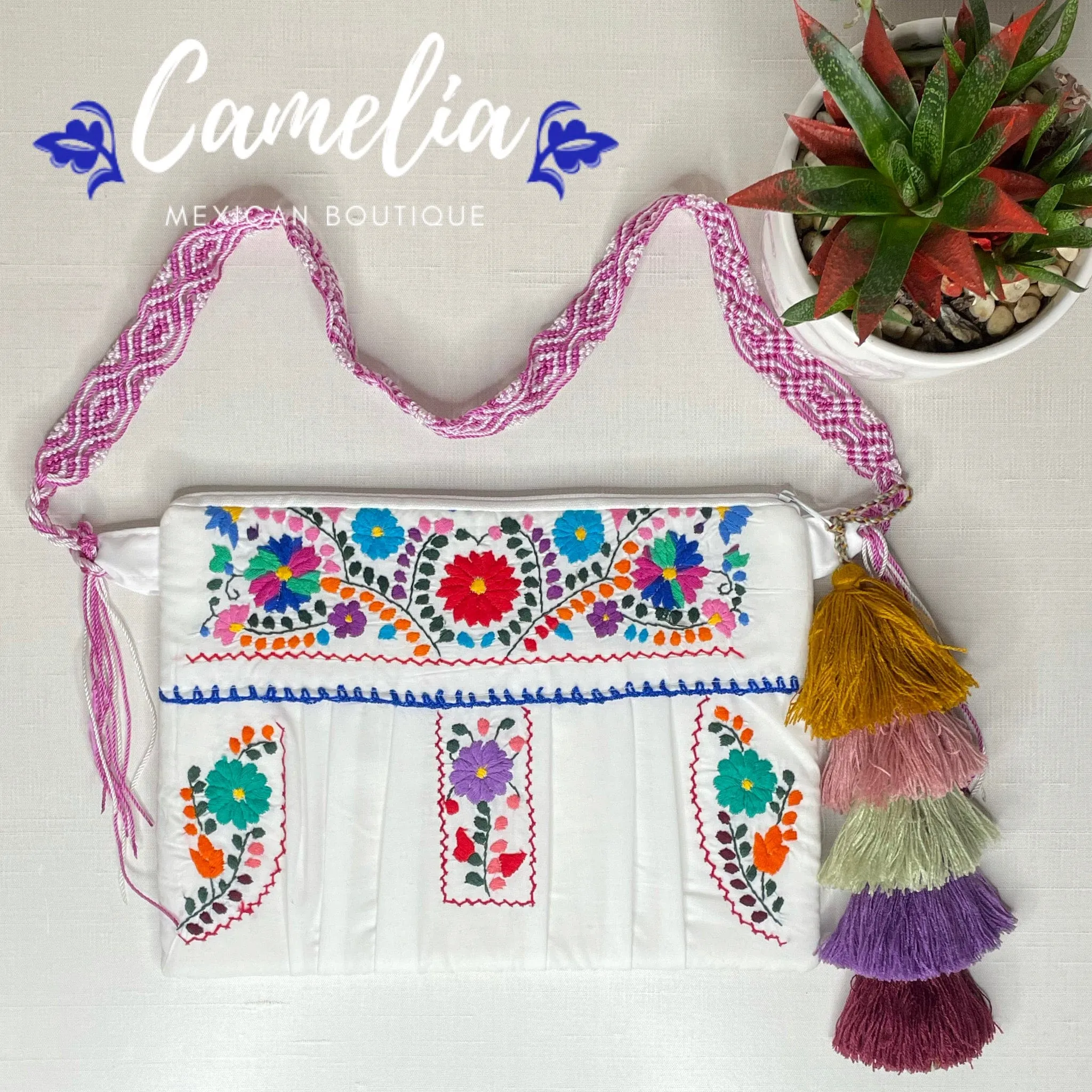 Mexican Embroidered Laptop Case - Puebla