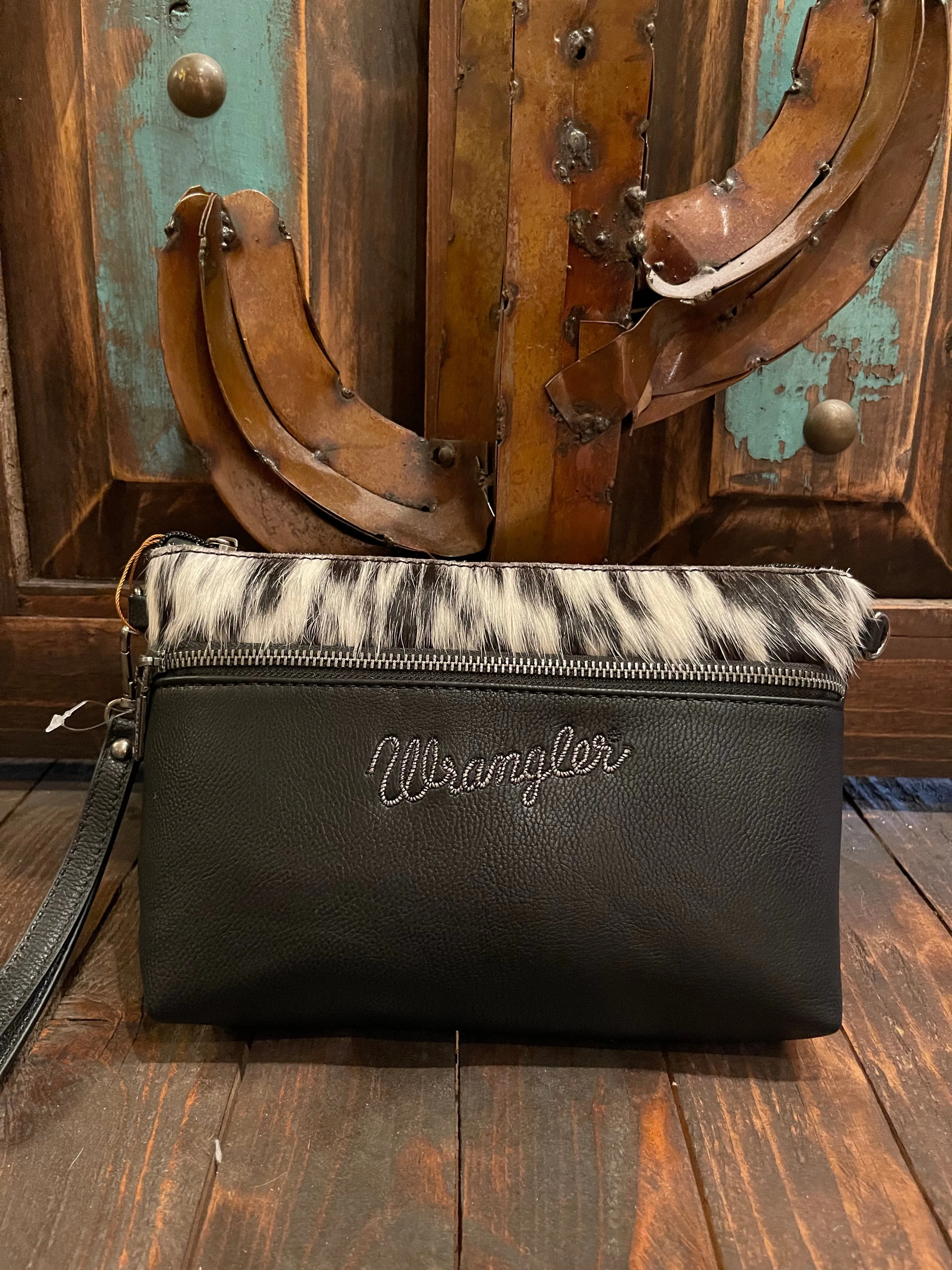 XL cowhide Wrangler WRISTLET